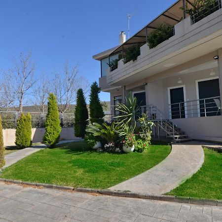 Villa Constangie Marathon  Exterior photo