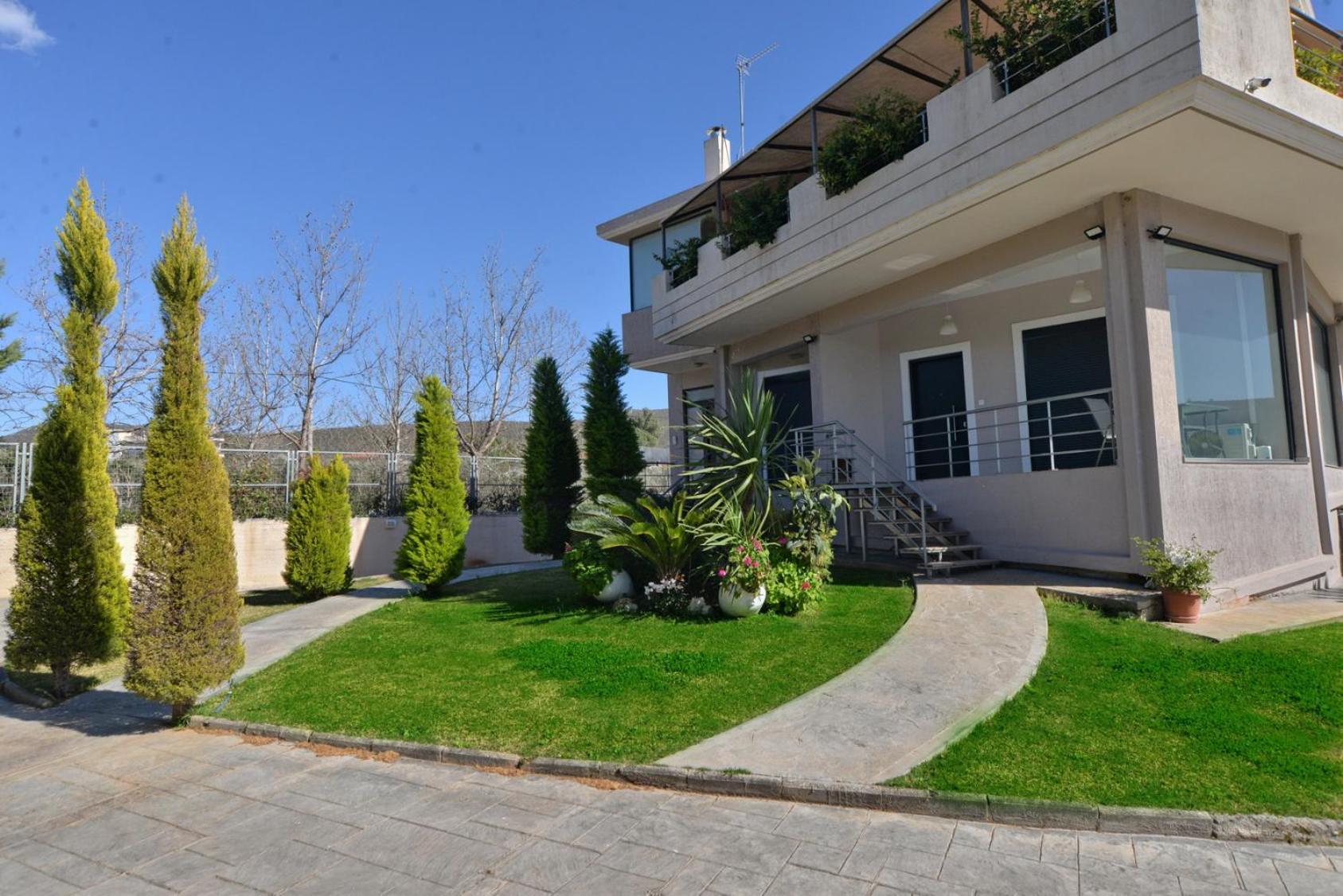 Villa Constangie Marathon  Exterior photo